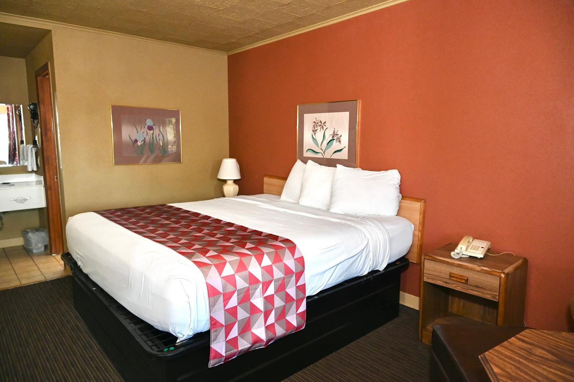 Fortune Inn&Suites Newport Extérieur photo