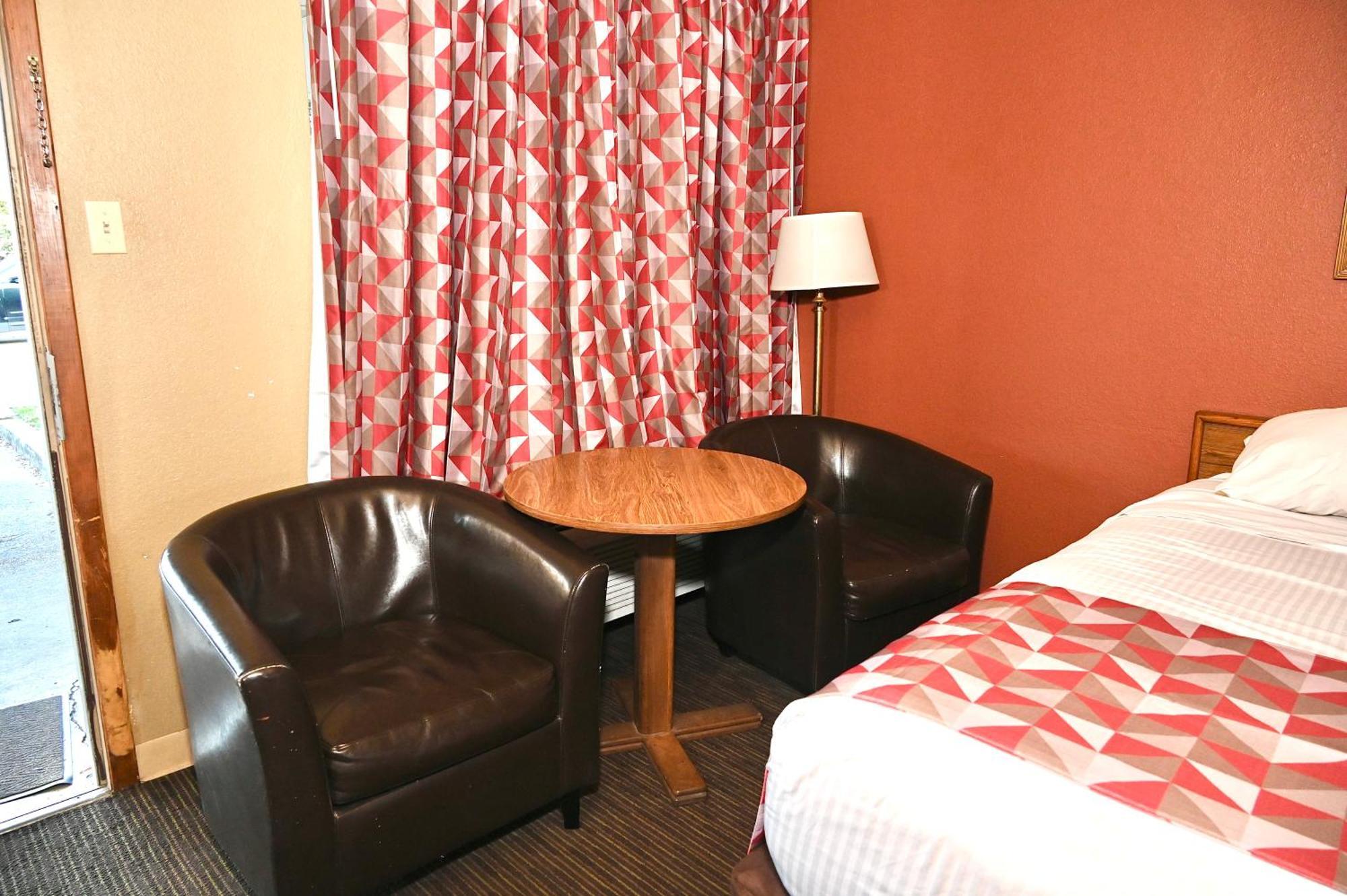 Fortune Inn&Suites Newport Extérieur photo