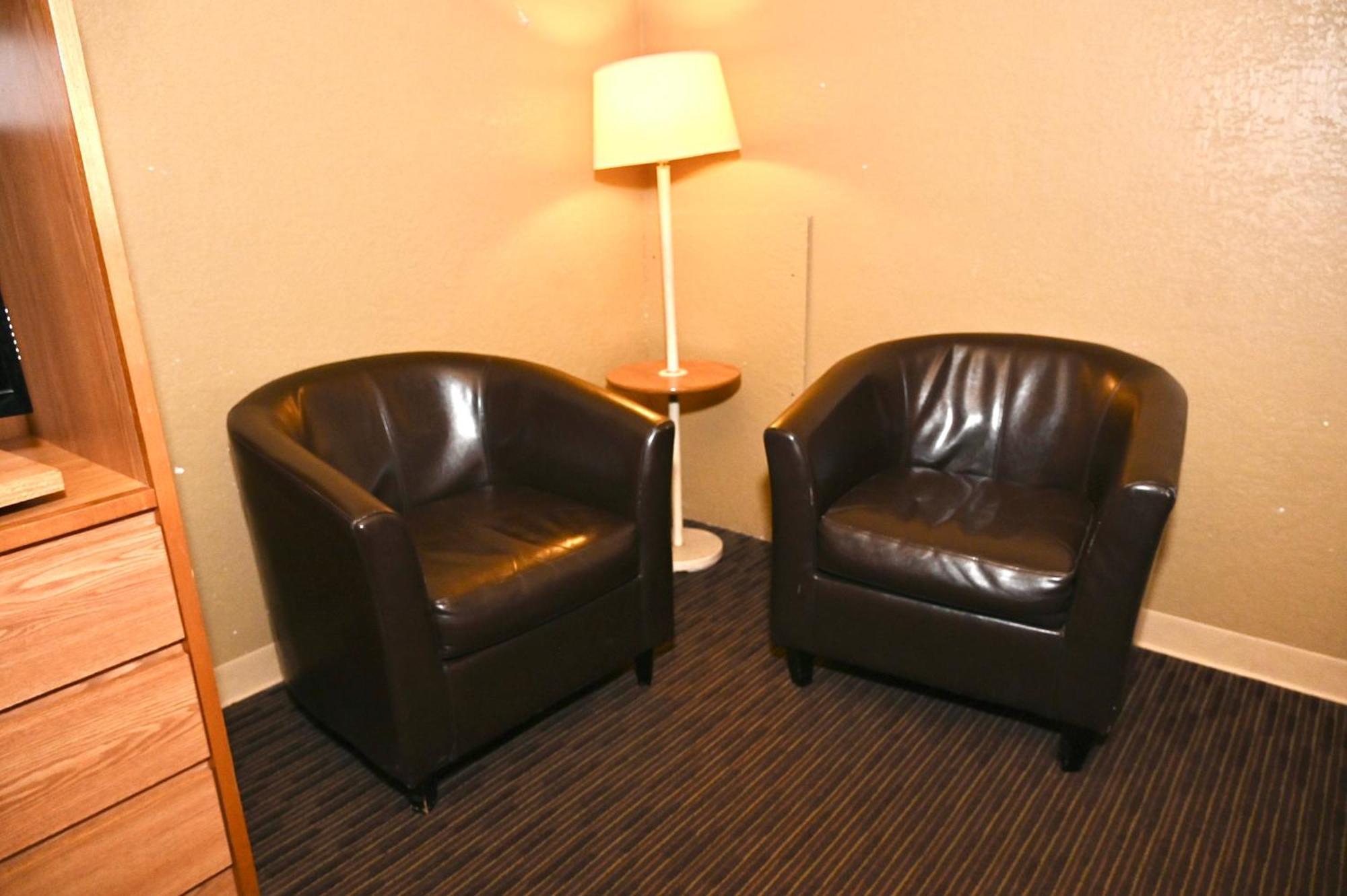 Fortune Inn&Suites Newport Extérieur photo