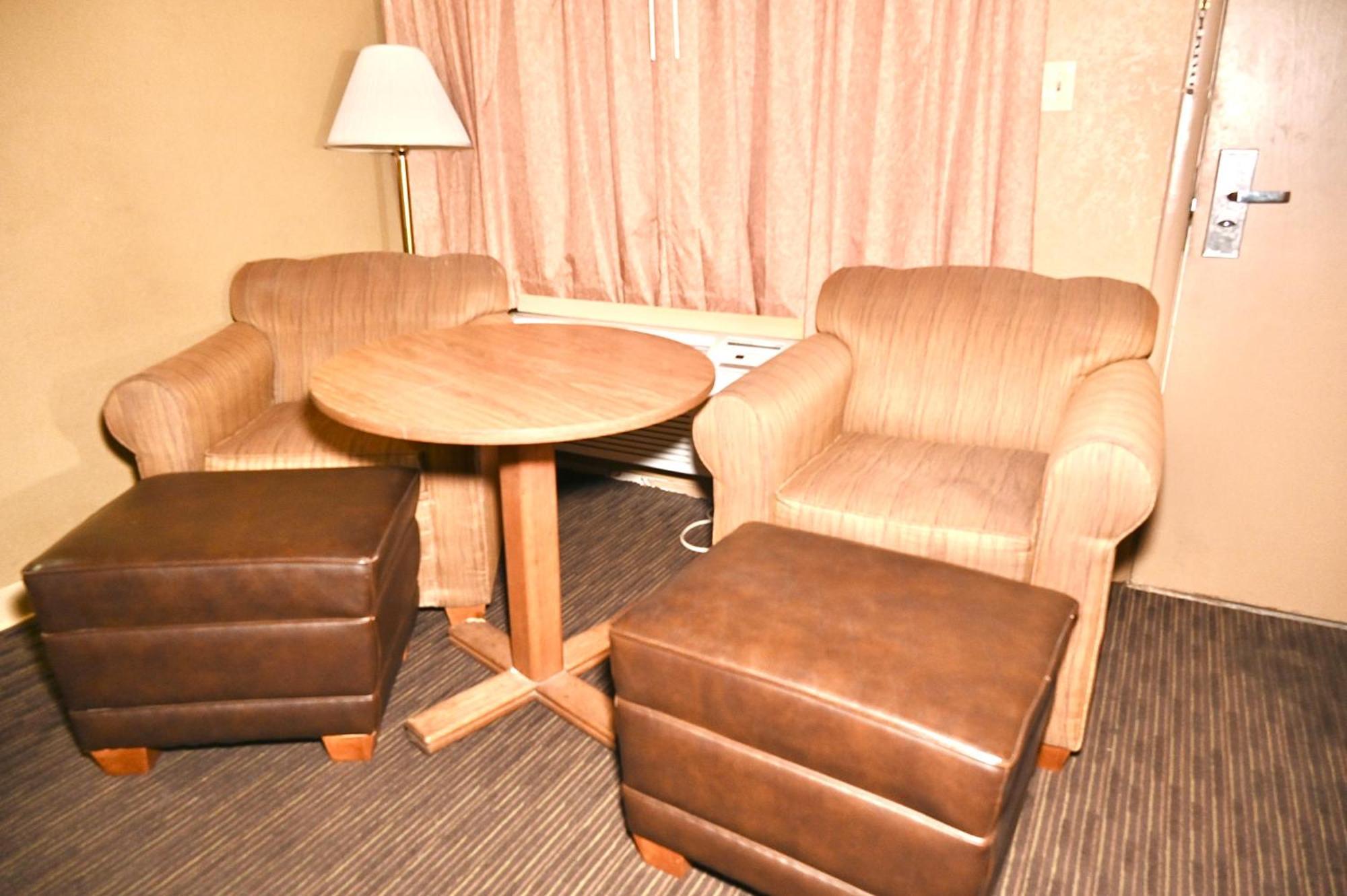 Fortune Inn&Suites Newport Extérieur photo